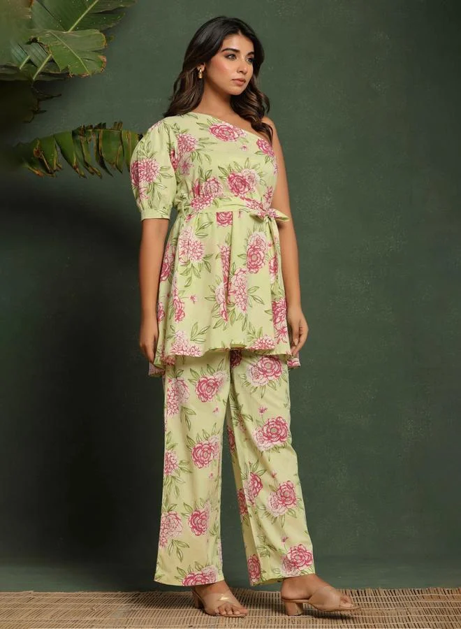 ملائم طقم قطن خالص بكتف واحد وطبعة خضراء